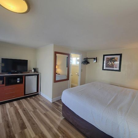 Days Inn By Wyndham - Cape Cod West Yarmouth Eksteriør bilde