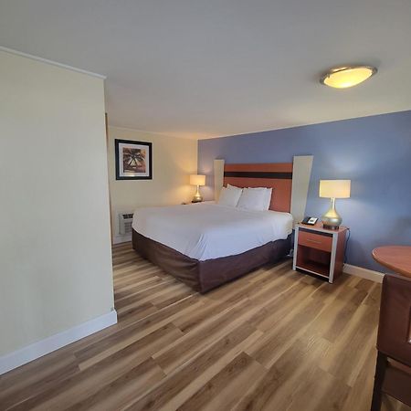 Days Inn By Wyndham - Cape Cod West Yarmouth Eksteriør bilde