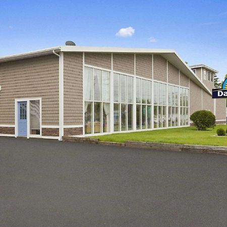 Days Inn By Wyndham - Cape Cod West Yarmouth Eksteriør bilde