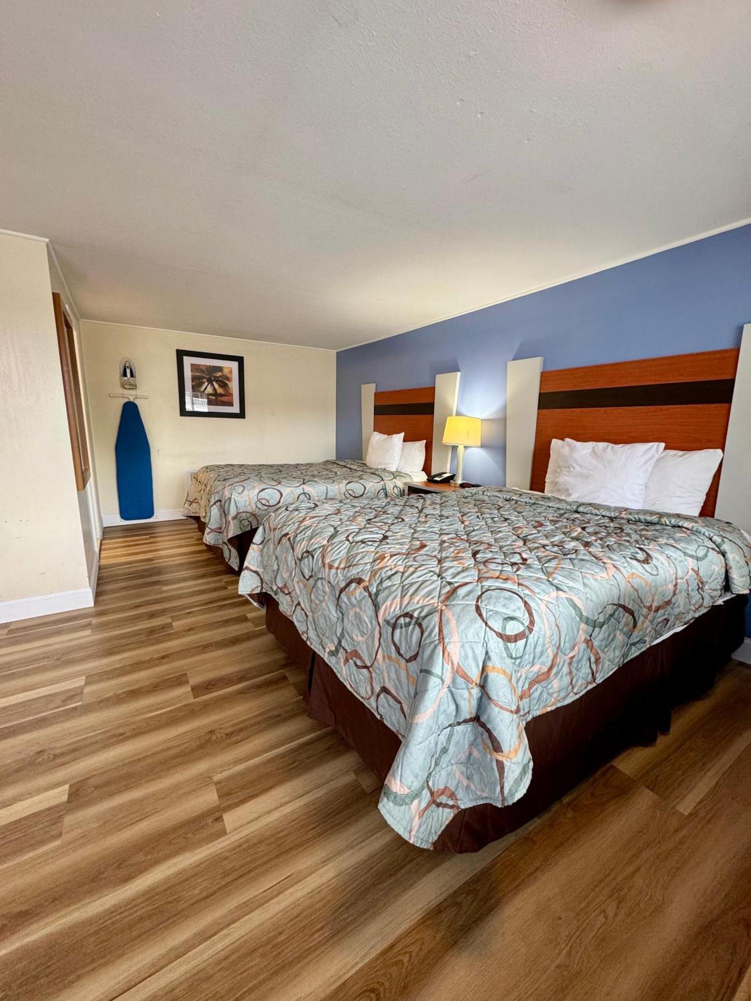 Days Inn By Wyndham - Cape Cod West Yarmouth Eksteriør bilde
