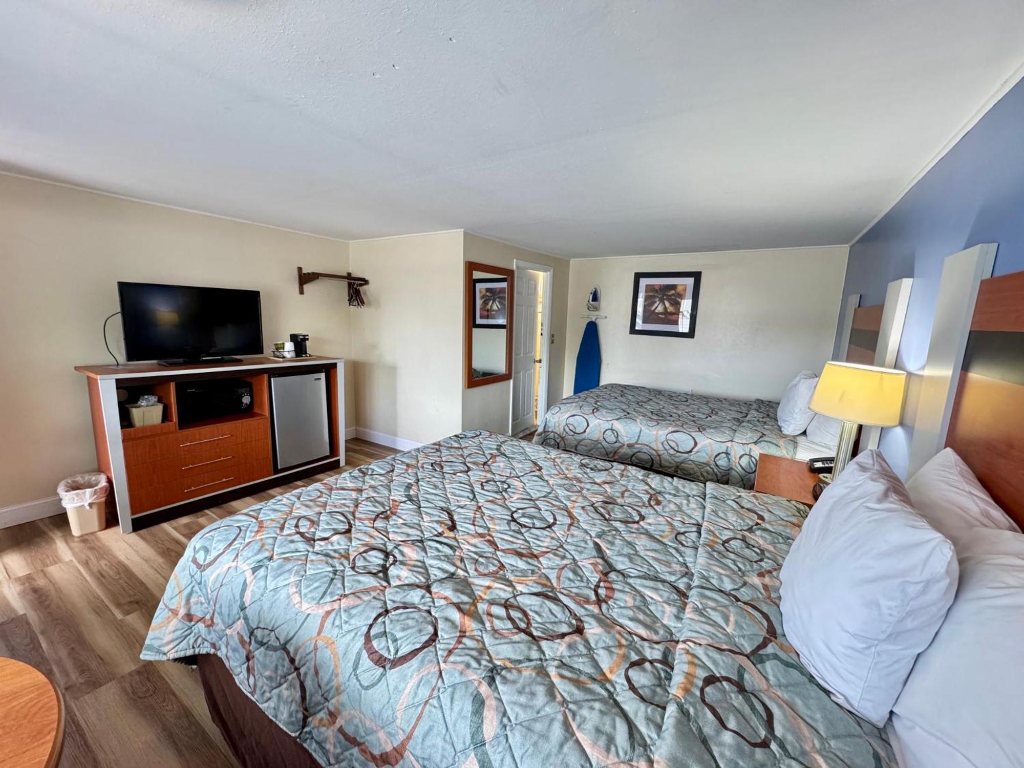Days Inn By Wyndham - Cape Cod West Yarmouth Eksteriør bilde
